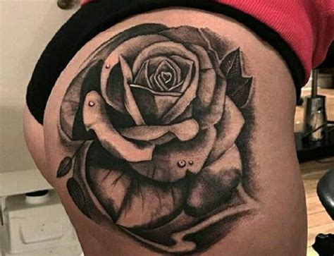 tatuajes en nalga de mujer|Tattoos en nalga